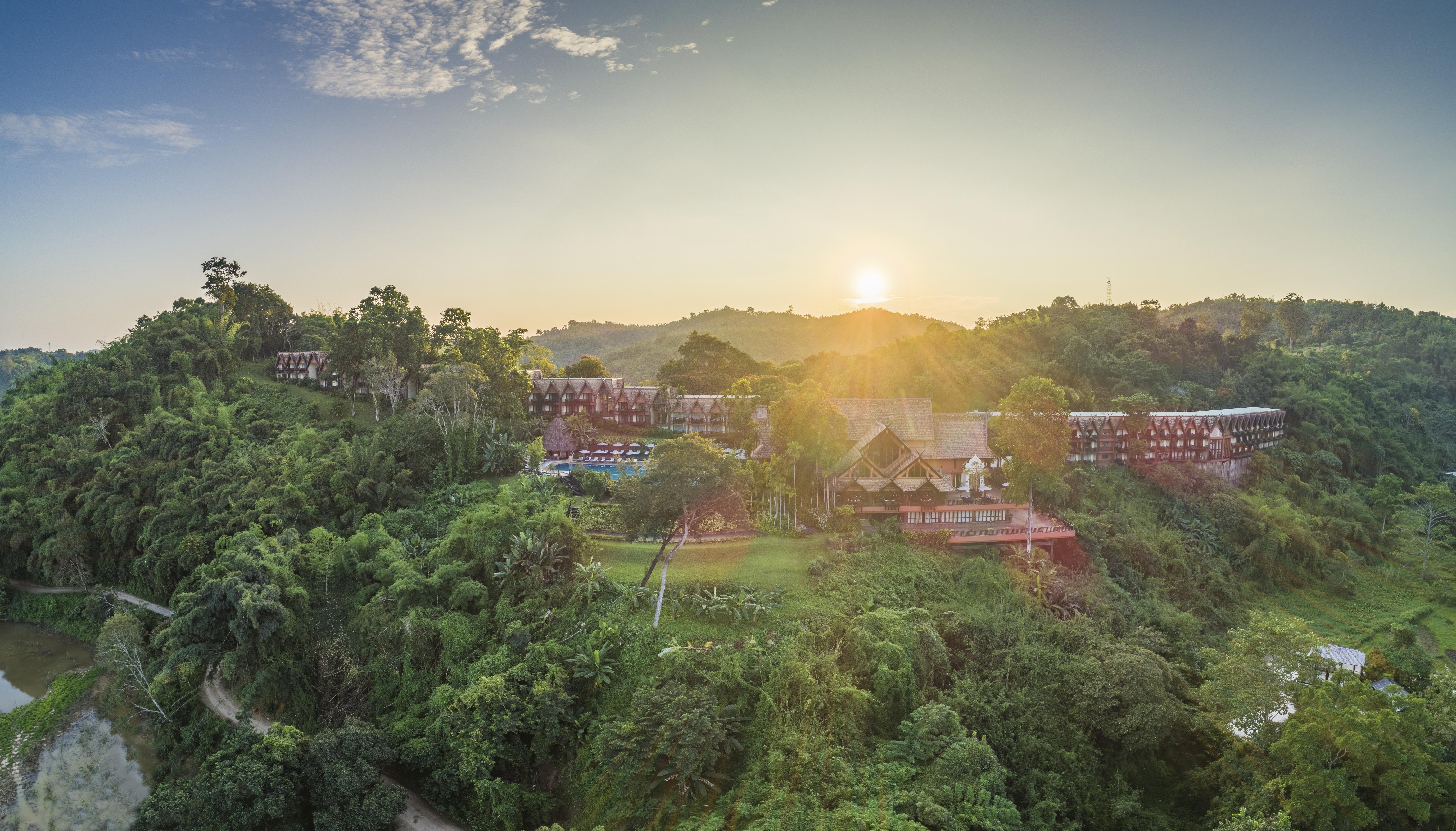 Anantara Golden Triangle Elephant Camp & Resort Чіанграй Екстер'єр фото